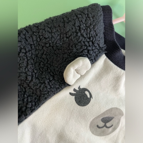 Fabkids Polar Bear Long Sleeve Sweatshirt, toddler girl size 4T-5T,plush sweater - Picture 2 of 9